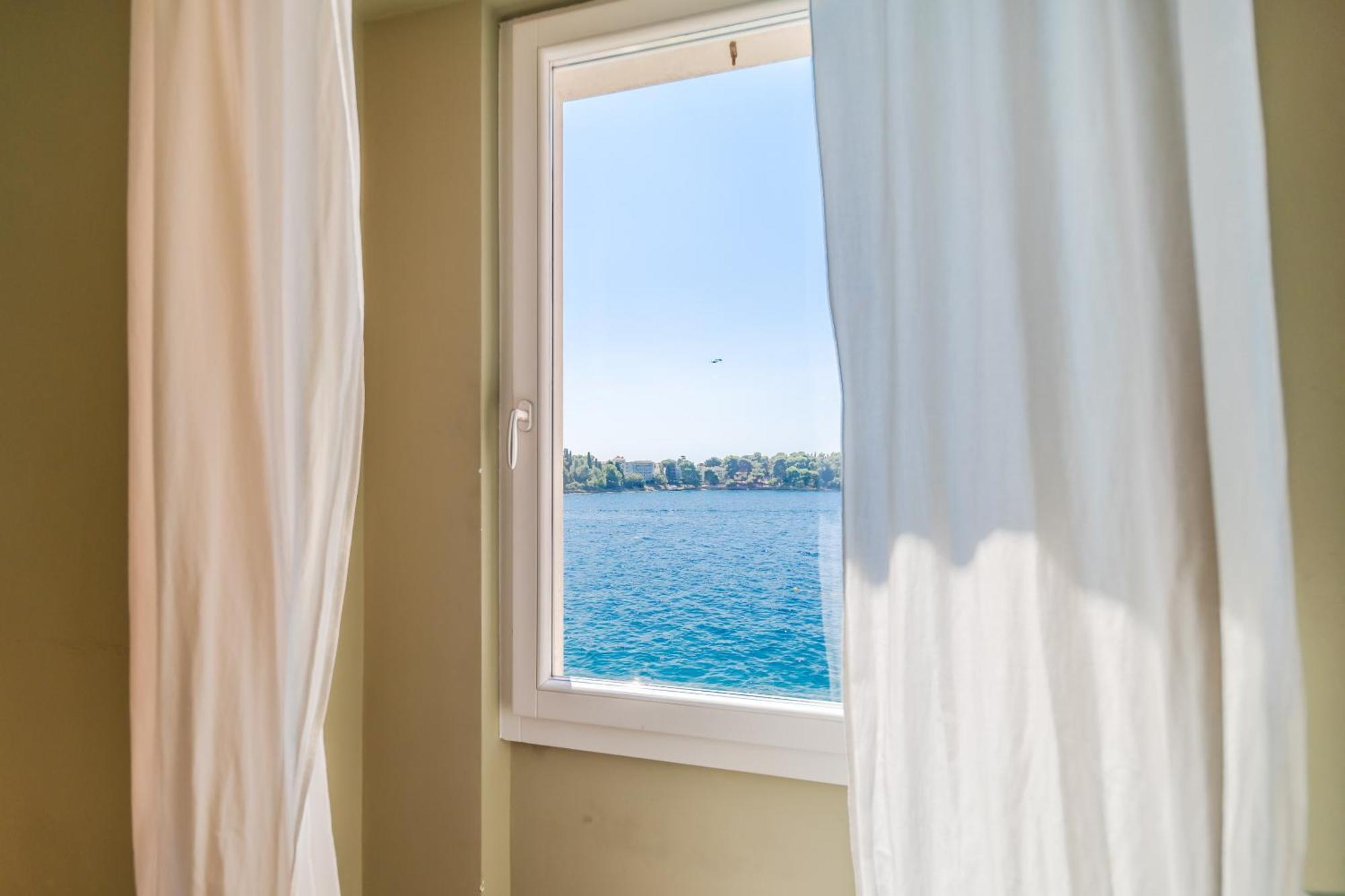 Apartment Mediterraneo روفينج المظهر الخارجي الصورة
