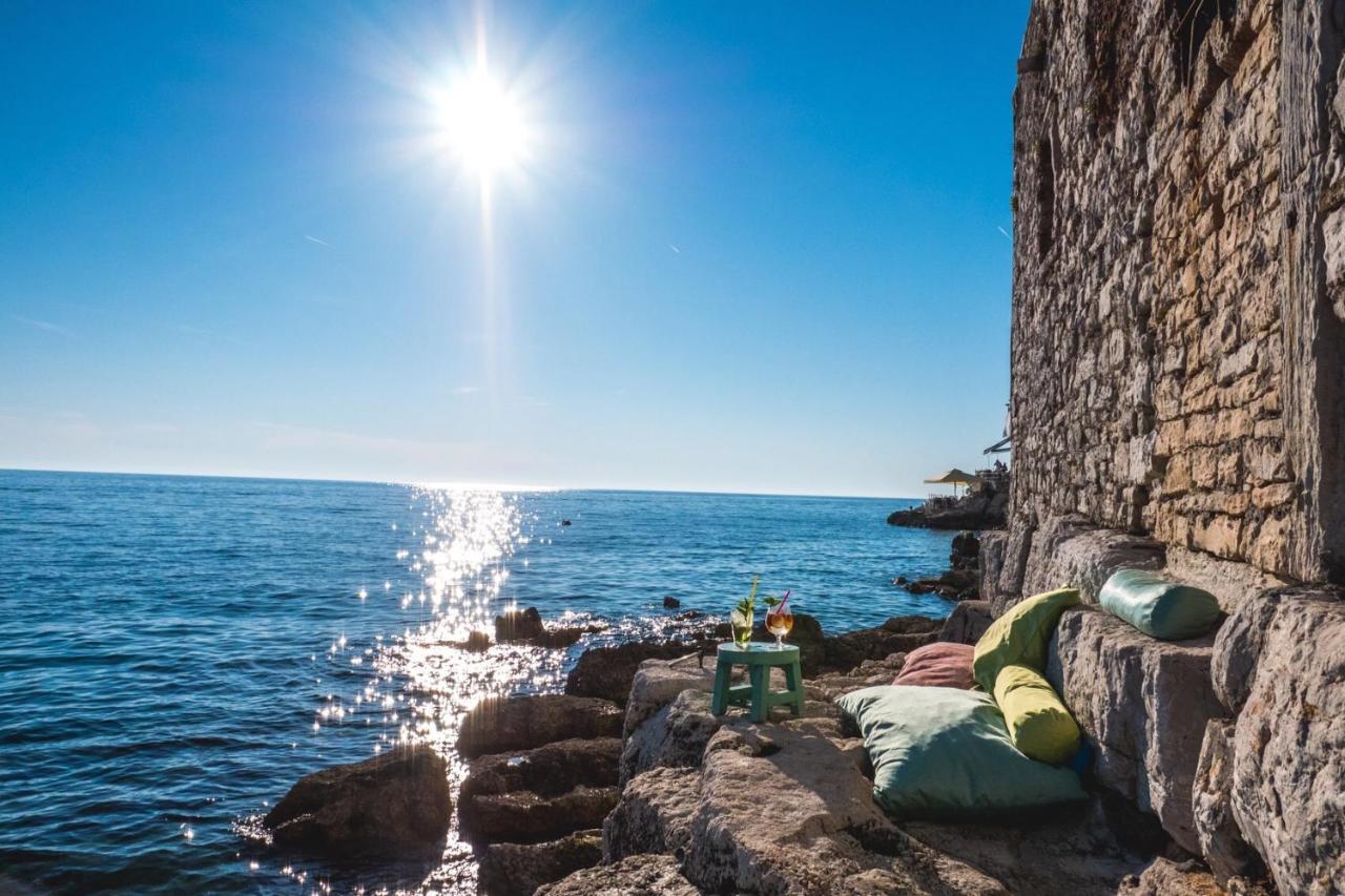 Apartment Mediterraneo روفينج المظهر الخارجي الصورة